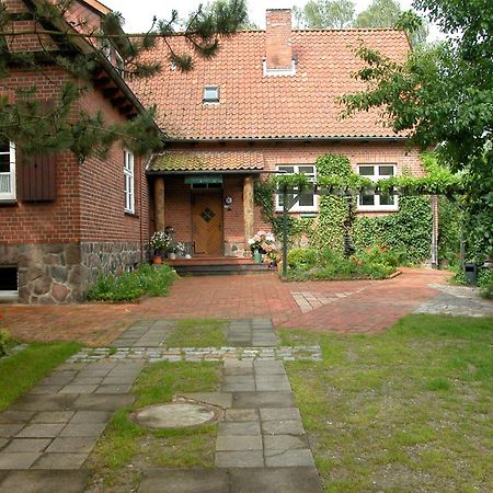 Privatzimmer Alte Schule Suderburg Exterior foto