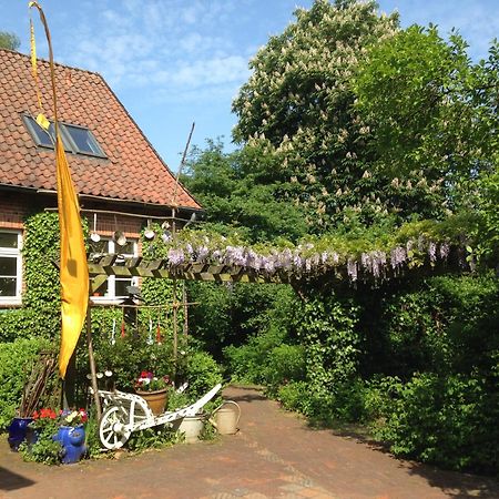 Privatzimmer Alte Schule Suderburg Exterior foto