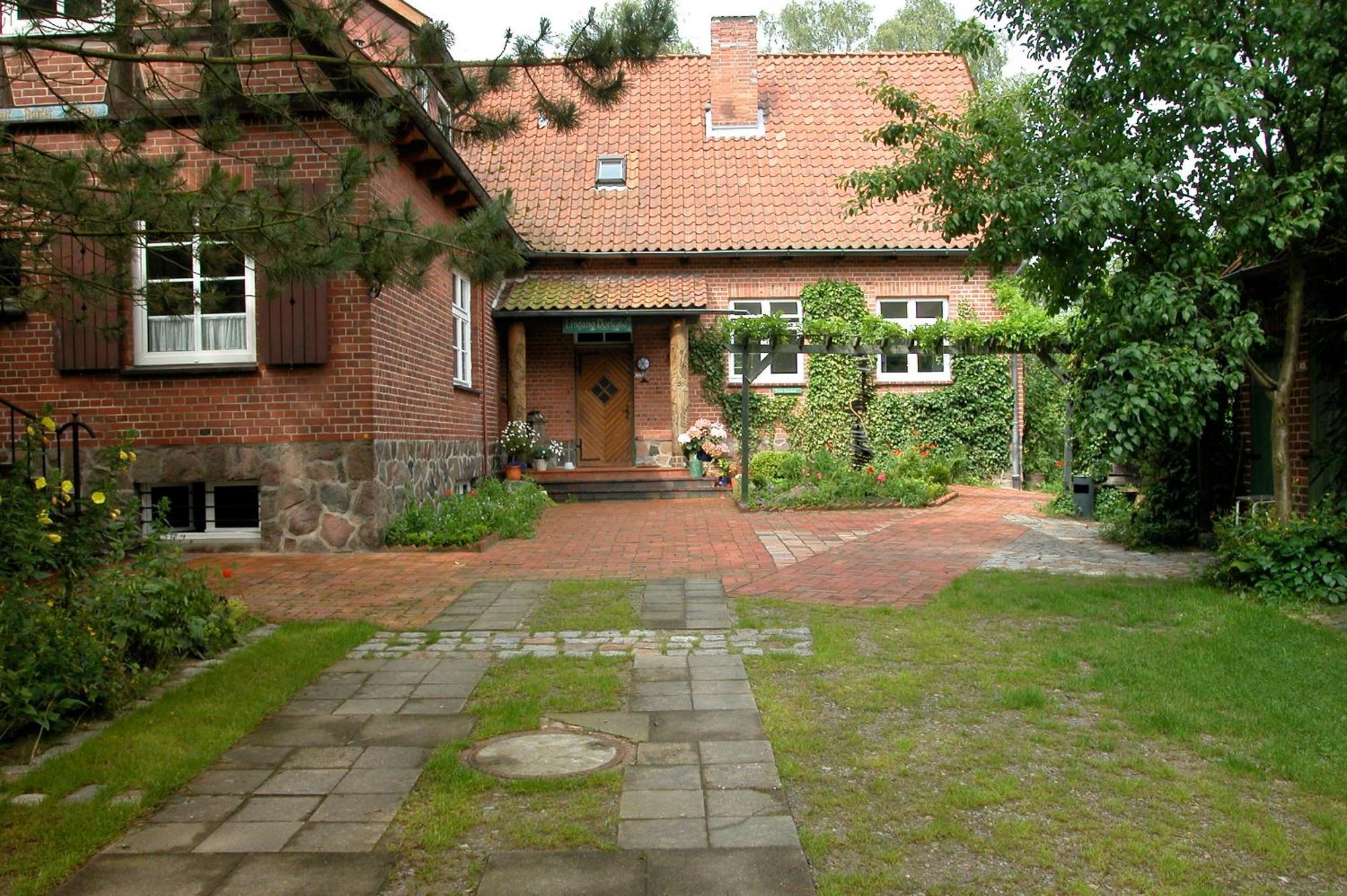 Privatzimmer Alte Schule Suderburg Exterior foto